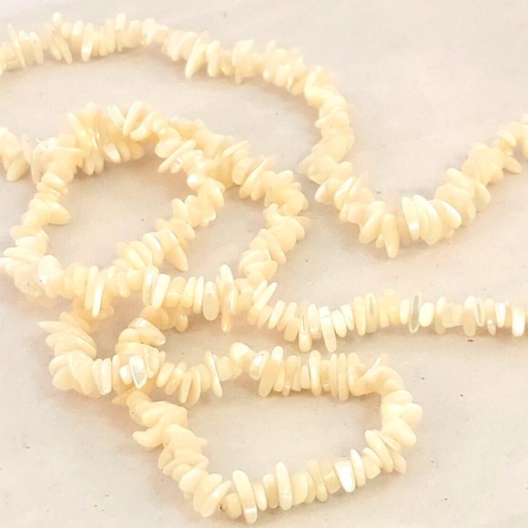 Vintage Necklace Mother of Pearl White Creamy Nuggets 1 Strand 34" - Picture 6 of 6